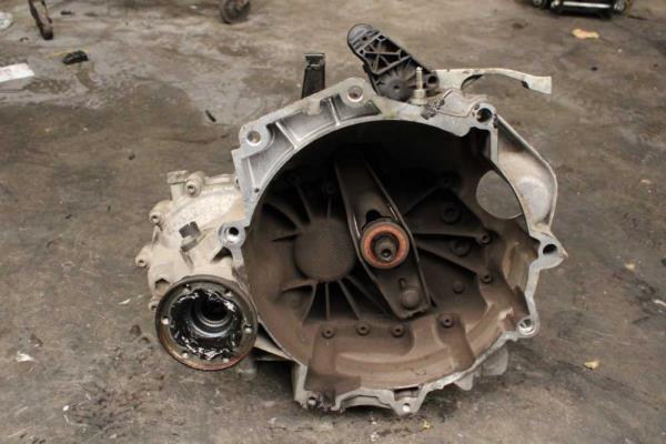 BOITE DE VITESSE MANUEL VW POLO 6R... / AUDI / SEAT / SKODA 1.2 / 1.4 ESSENCE CODE LNR ( 5VITESSES ) - Vue 1